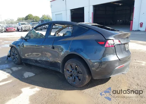 2025 Tesla Model Y Long Range Dual Motor Rear-Wheel Drive из США, поврежденный, VIN 7SAYGDED2SF262756